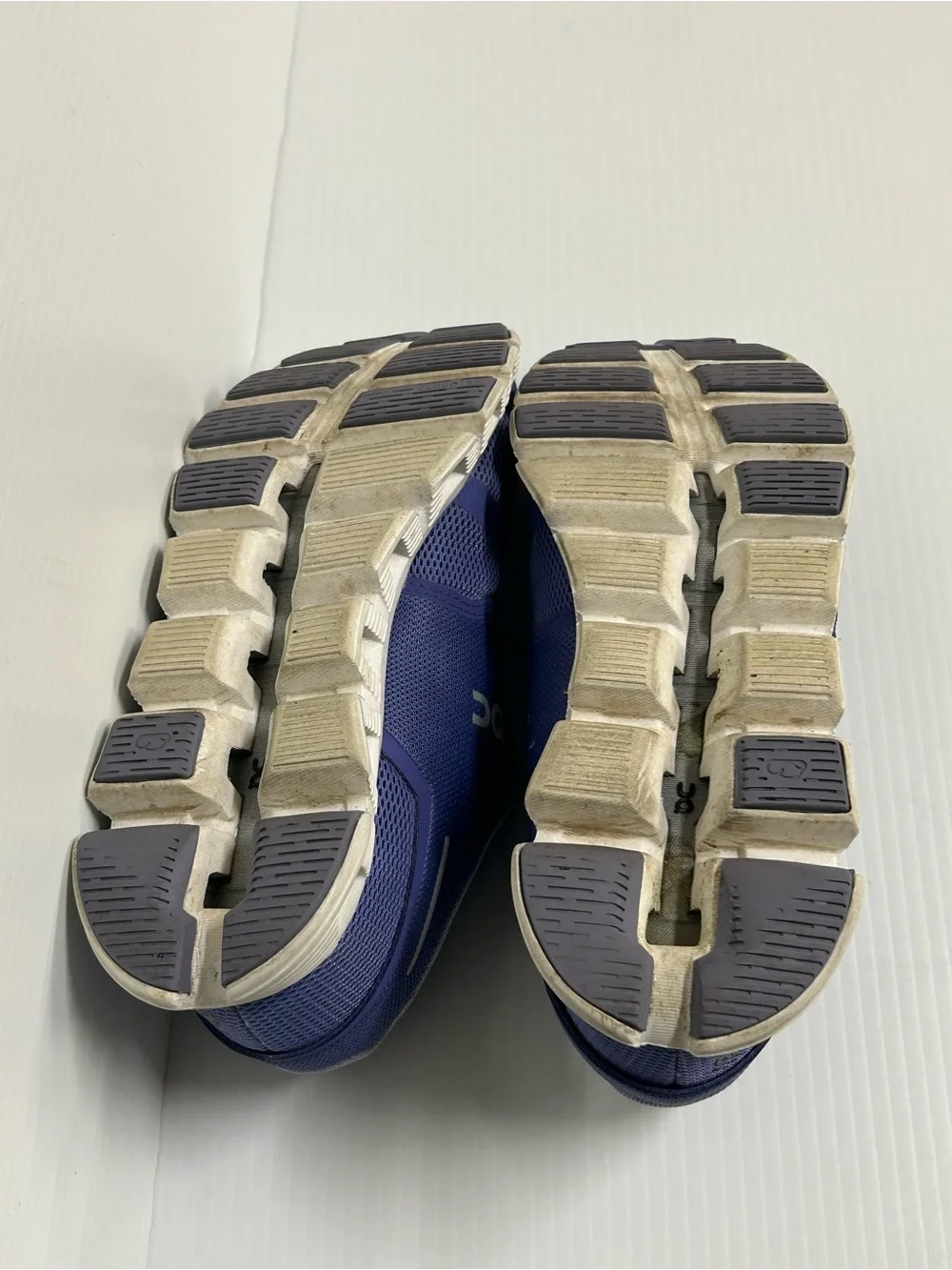 On Cloud 5 WOMEN Running Shoes Purple Blueberry Lace Up Sneakers SIZE 8.5